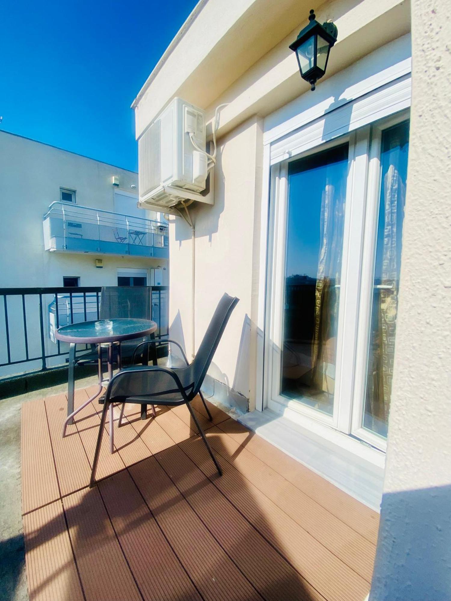 Elegant Studio In The Center Of City. Thessaloníki Luaran gambar